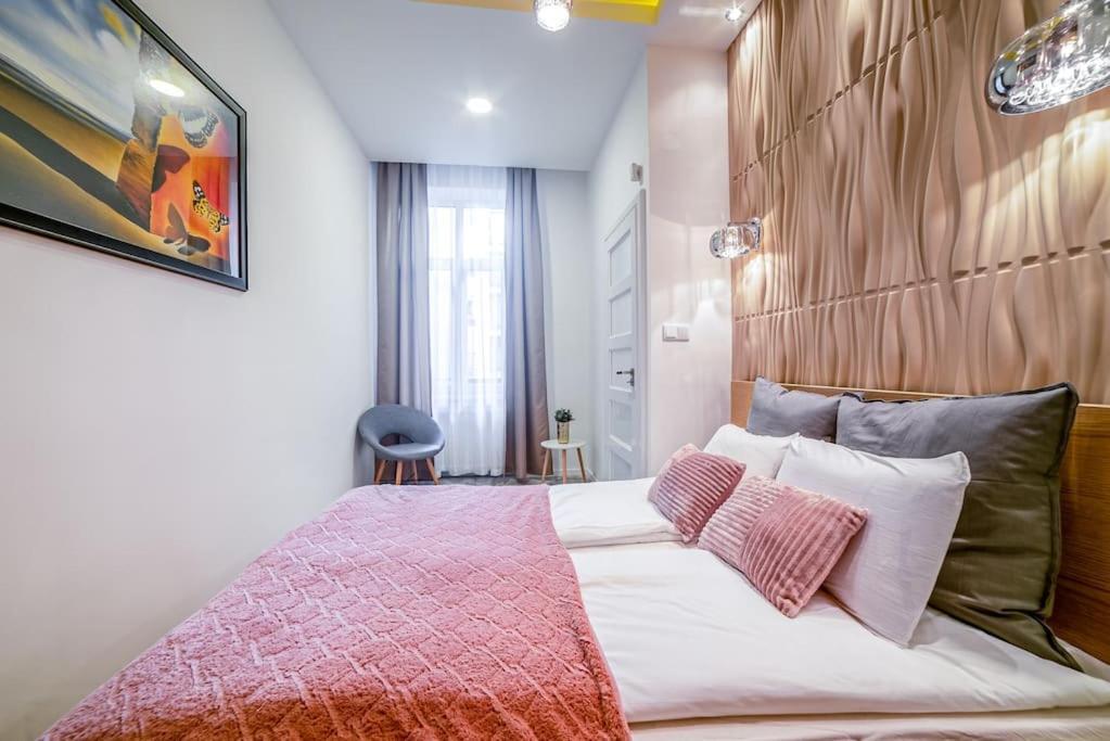4 Seasons Of Love - Luxury 3-bedroom City Apartmán Budapešť